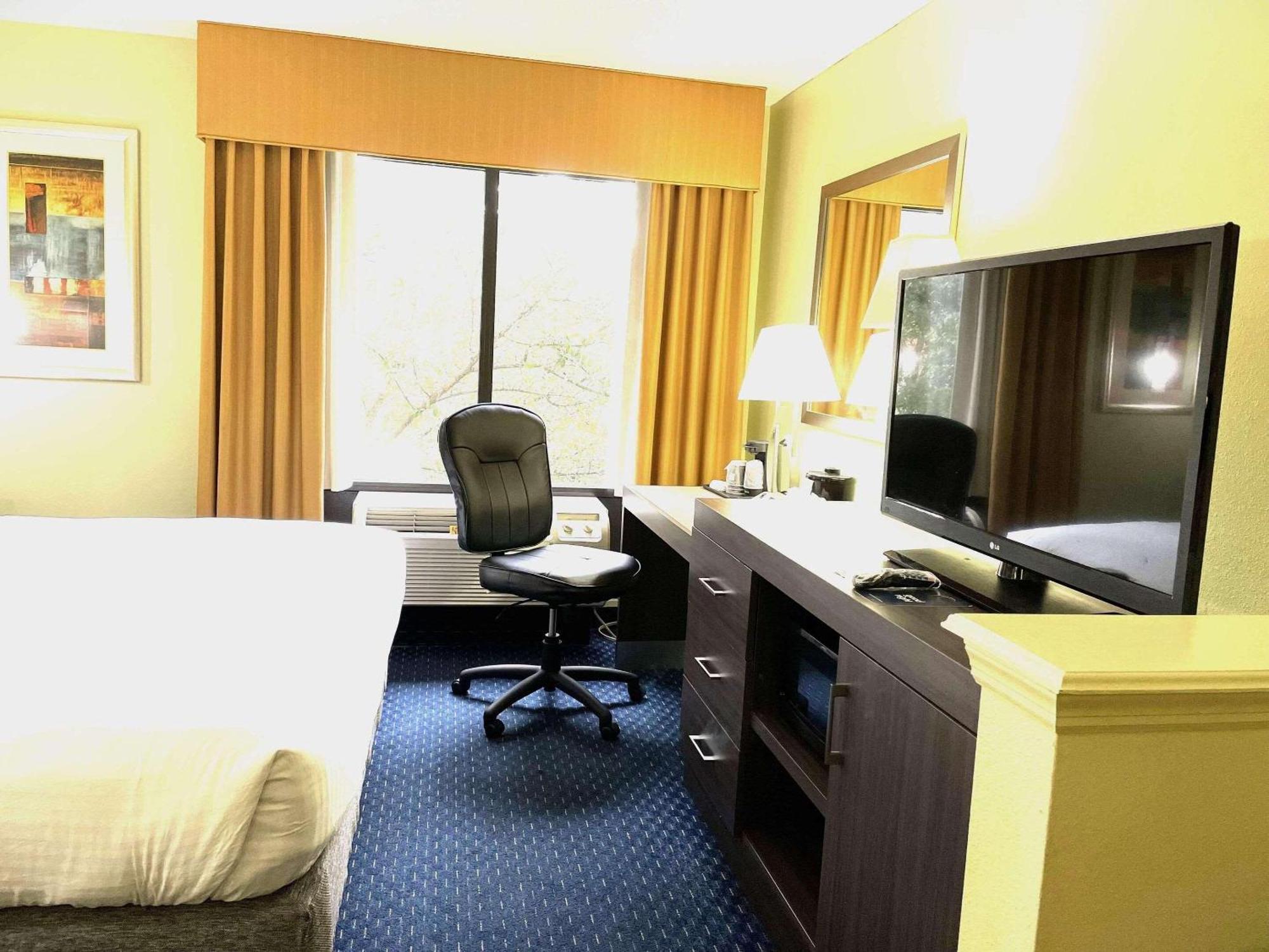 Park Inn By Radisson Albany Eksteriør bilde
